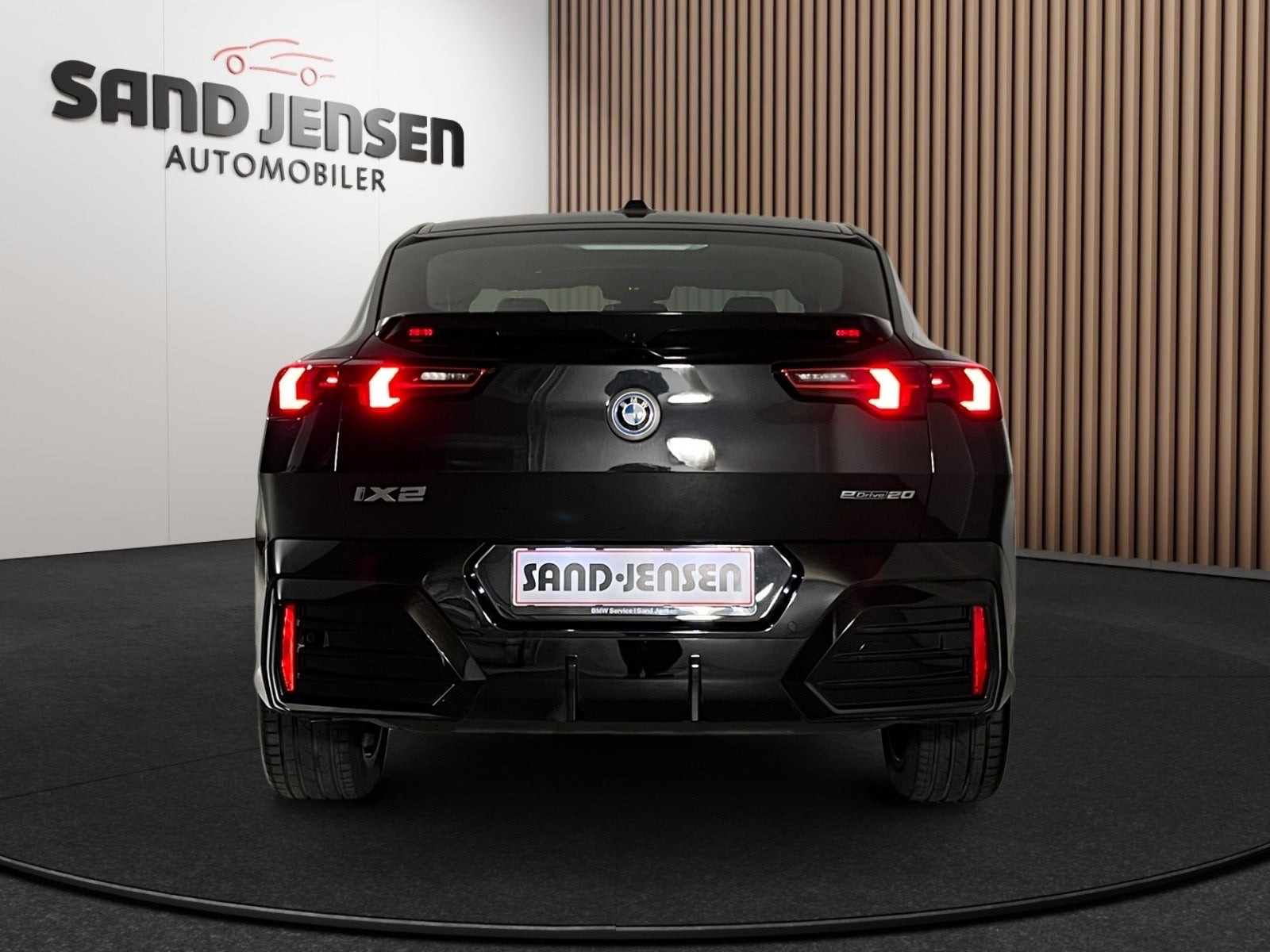 Sort BMW iX2 fra 2025