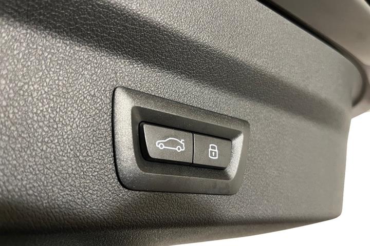 Sort BMW iX2 fra 2025