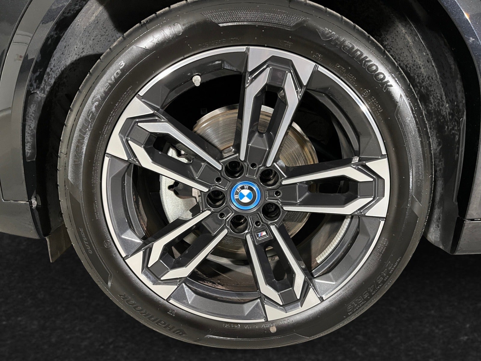 Sort BMW iX2 fra 2025