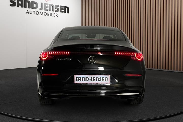 Sort Mercedes CLA250+ fra 2026