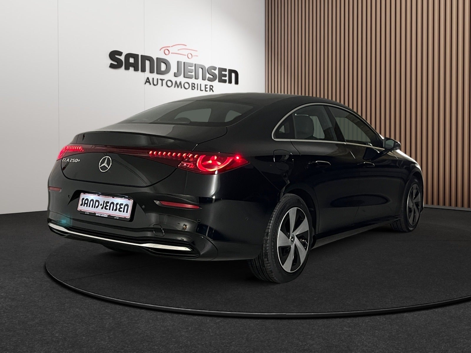 Sort Mercedes CLA250+ fra 2026