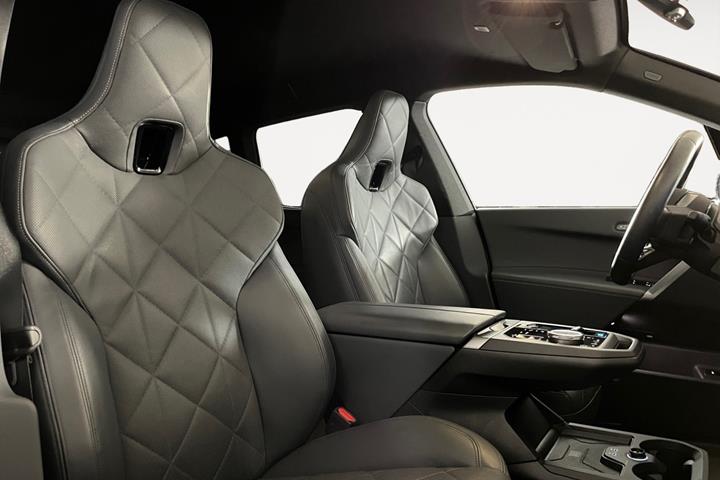 Sort BMW iX fra 2026