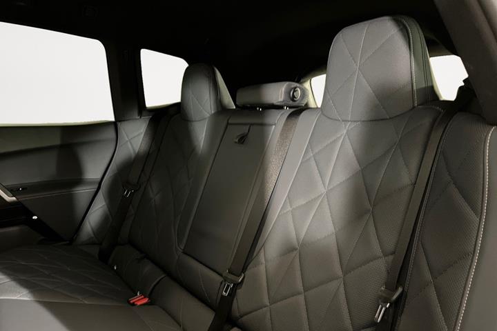 Sort BMW iX fra 2026