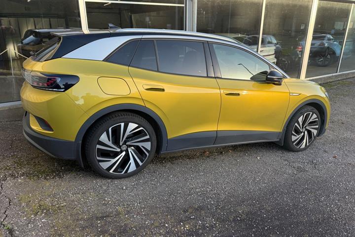 Gul VW ID.4 fra 2021