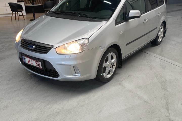 Grå Ford C-MAX fra 2010