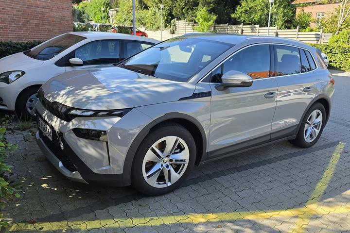 Grå Skoda Elroq fra 2025
