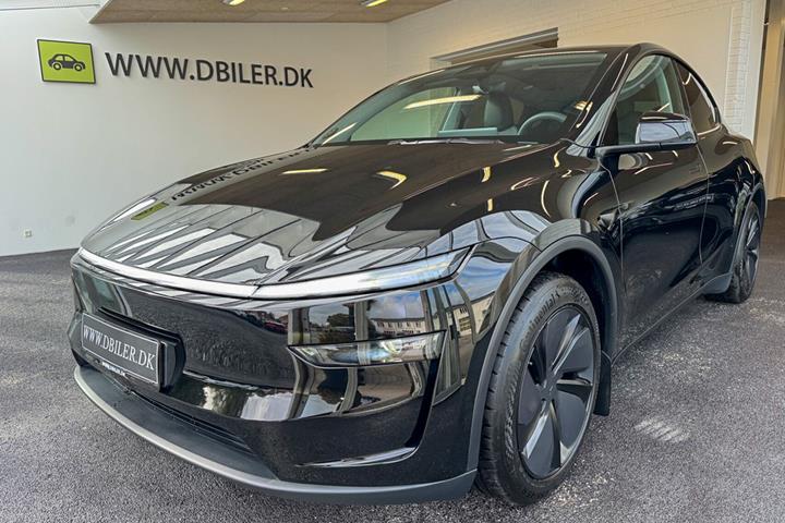 Sort Tesla Model Y fra 2025