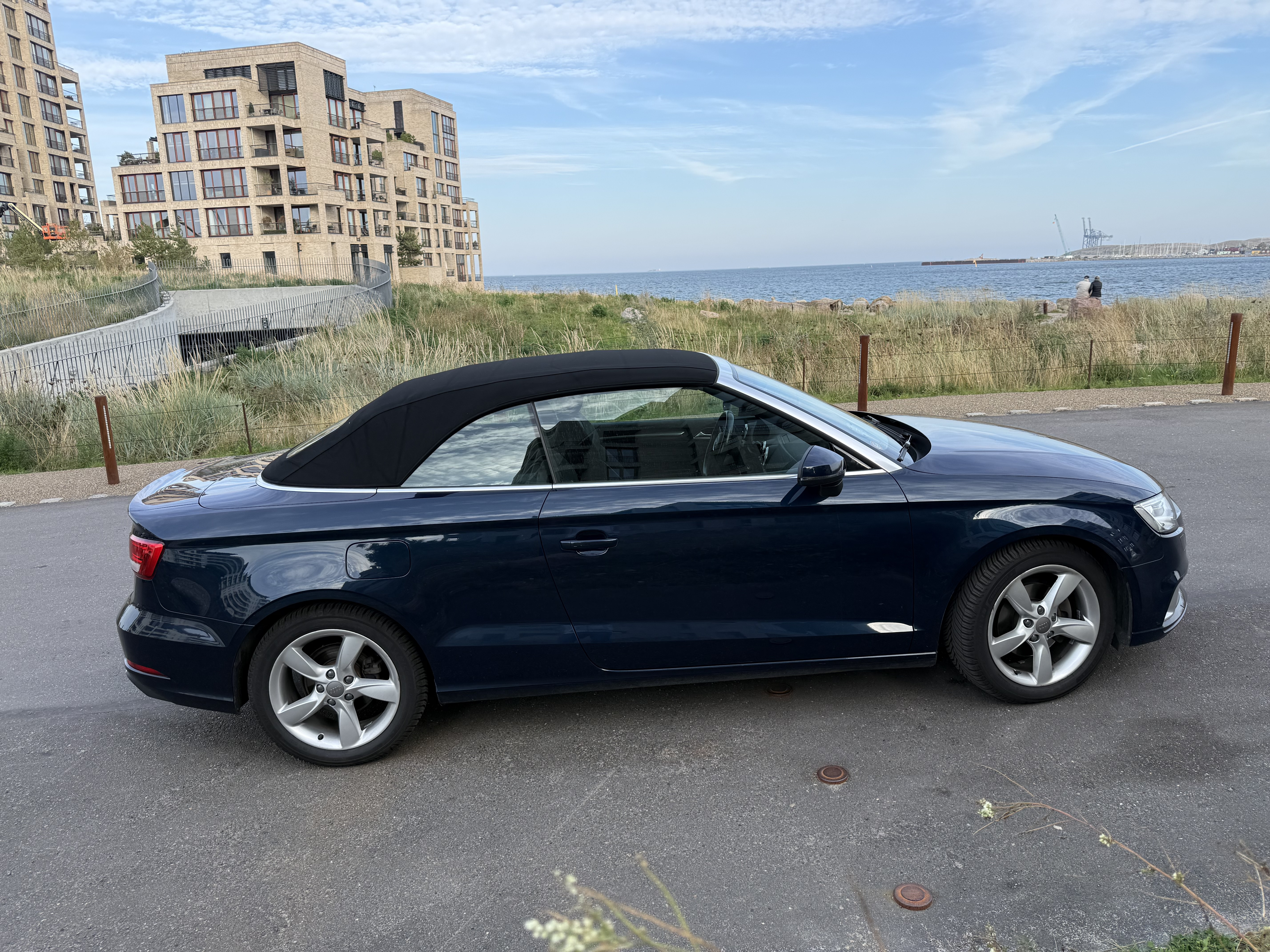 Blå Audi A3 Cabriolet fra 2016