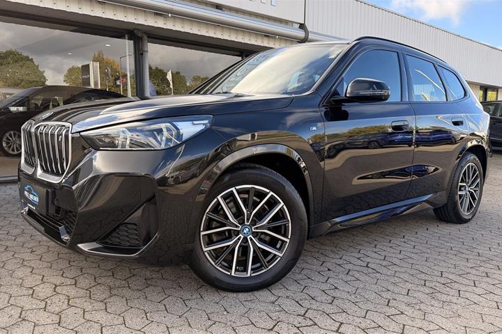 Sort BMW iX1 fra 2023