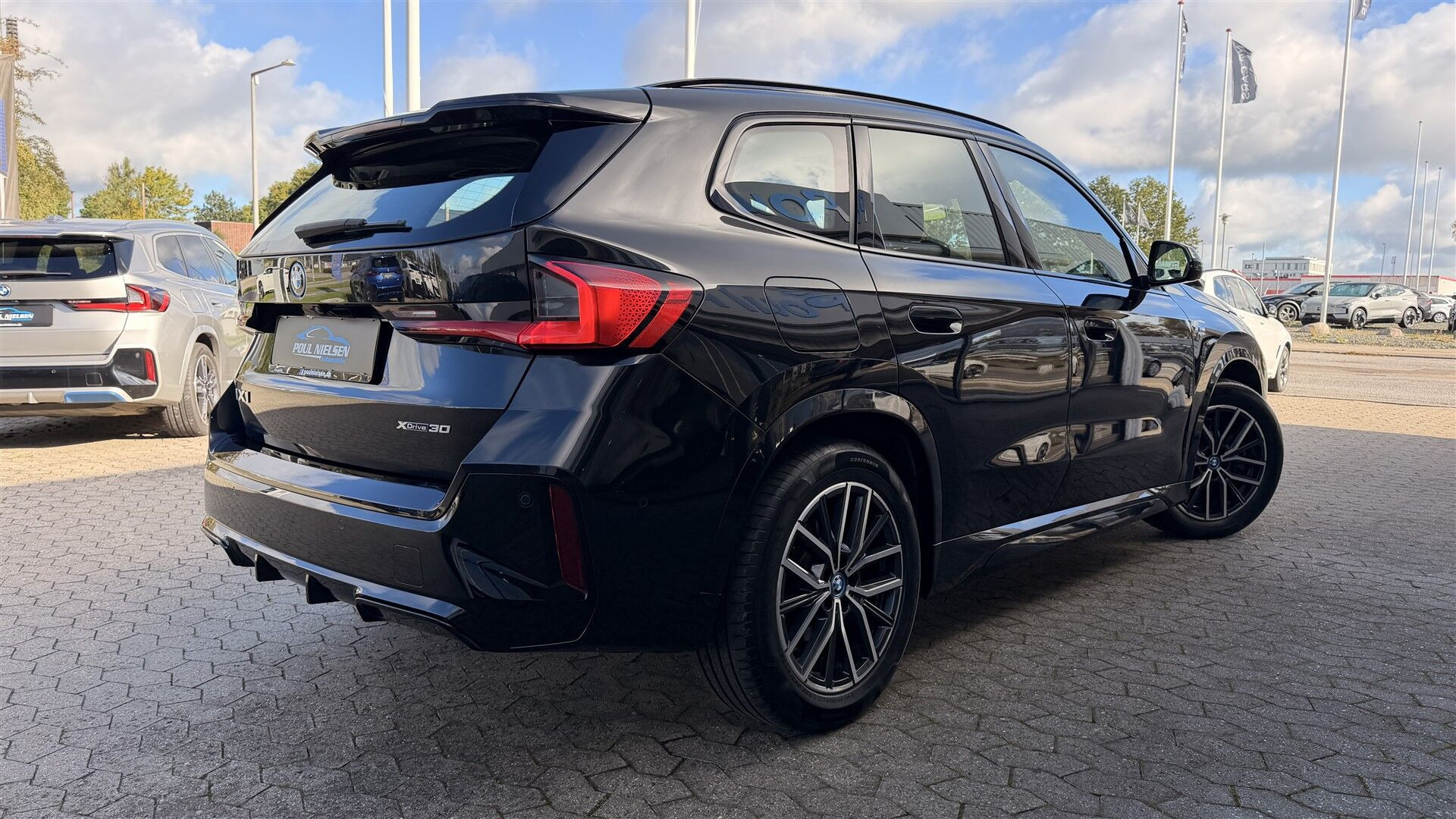 Sort BMW iX1 fra 2023