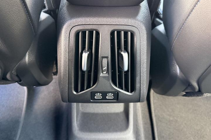 Sort BMW iX1 fra 2023