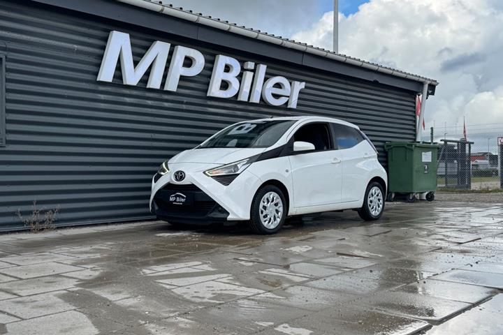 Hvid Toyota Aygo fra 2019