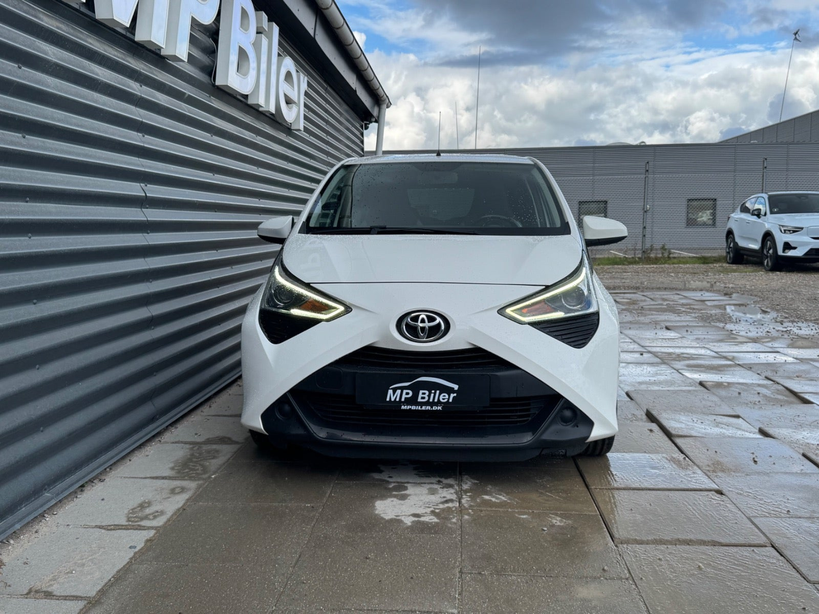Hvid Toyota Aygo fra 2019