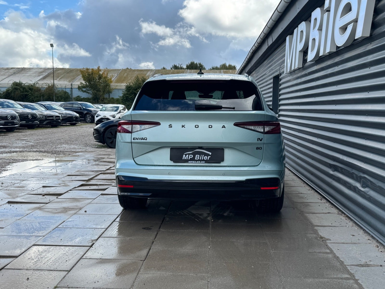 Turquoise Skoda Enyaq fra 2024