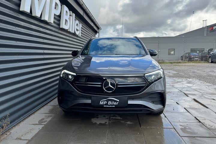 Grå Mercedes EQA300 fra 2024