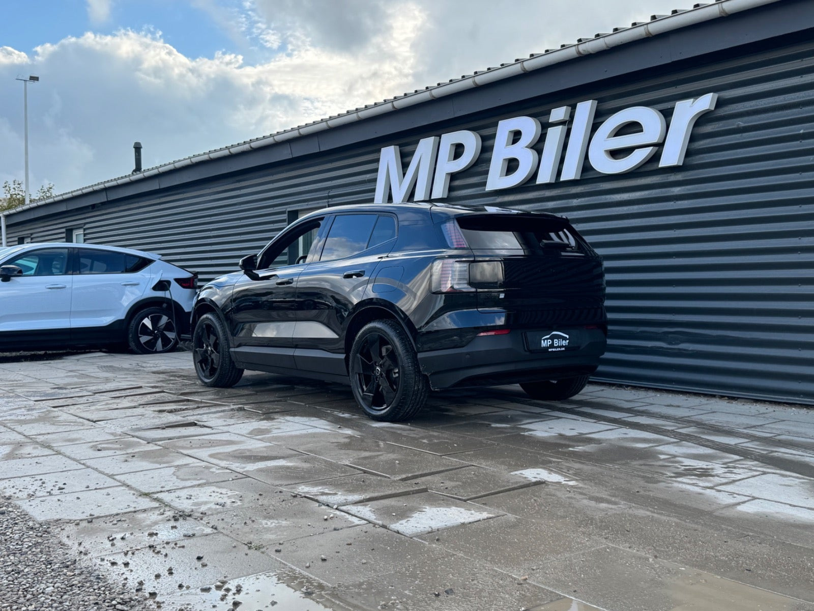Sort Volvo EX30 fra 2026