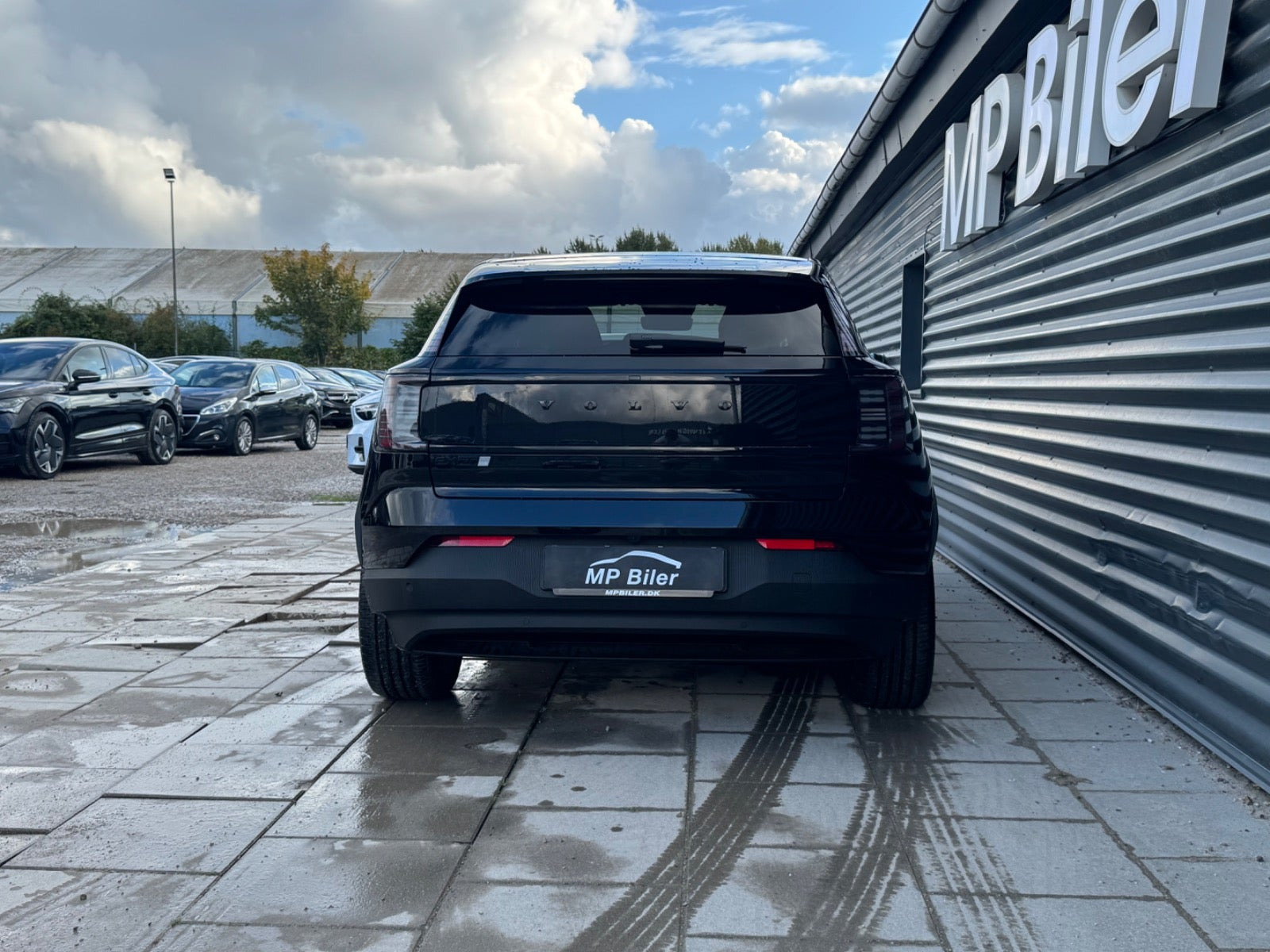 Sort Volvo EX30 fra 2026