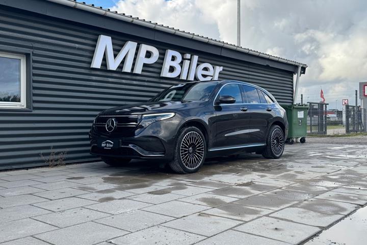 Grå Mercedes EQC400 fra 2023