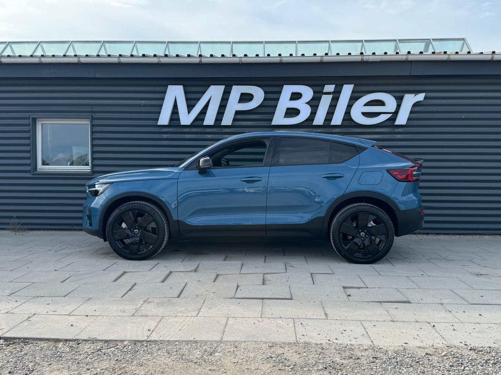 Blå Volvo C40 fra 2022