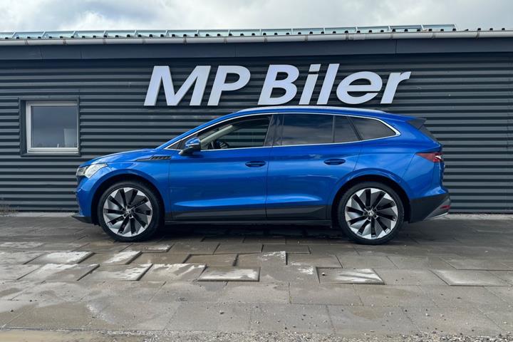 Blå Skoda Enyaq fra 2022
