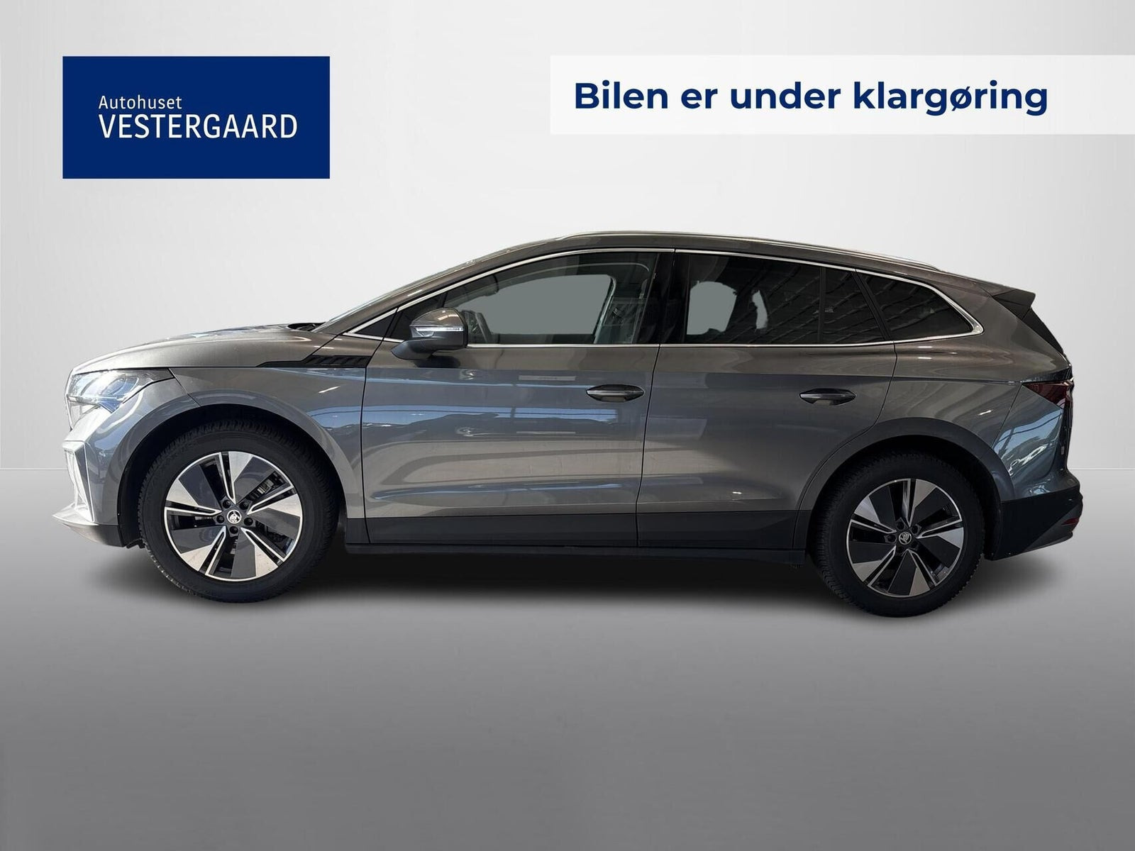 Grå Skoda Enyaq fra 2025