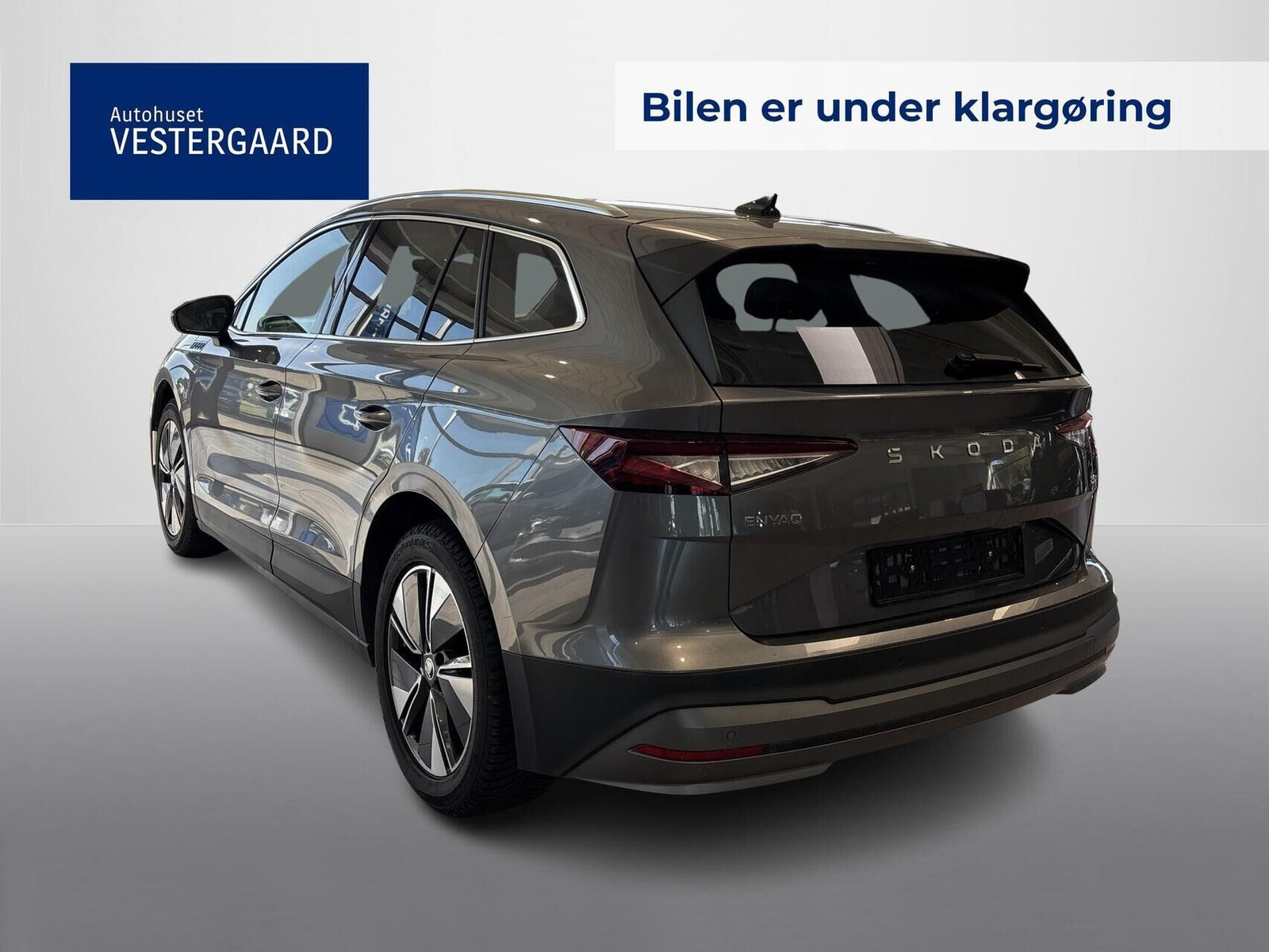 Grå Skoda Enyaq fra 2025