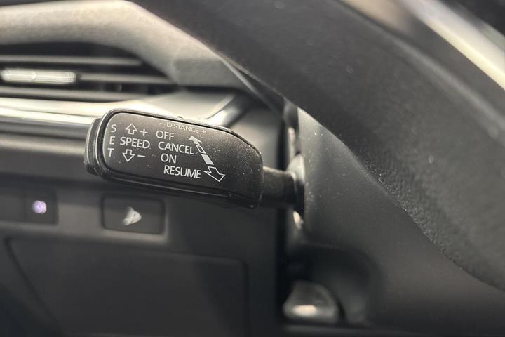 Grå Skoda Enyaq fra 2025