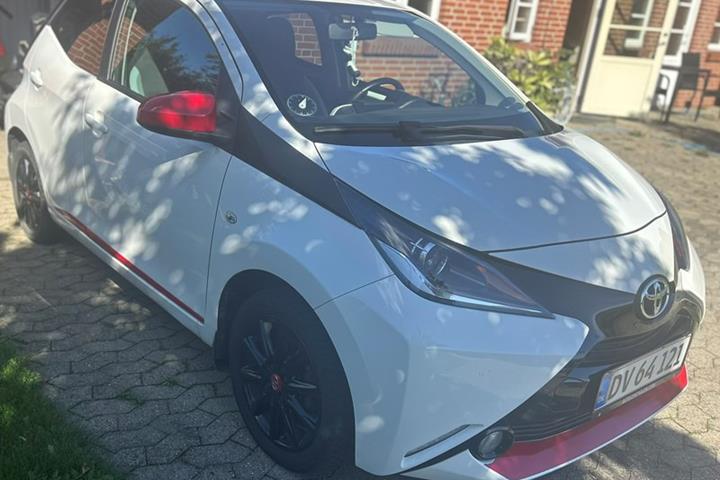 undefined Toyota Aygo fra 2015