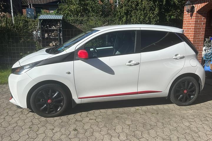 undefined Toyota Aygo fra 2015
