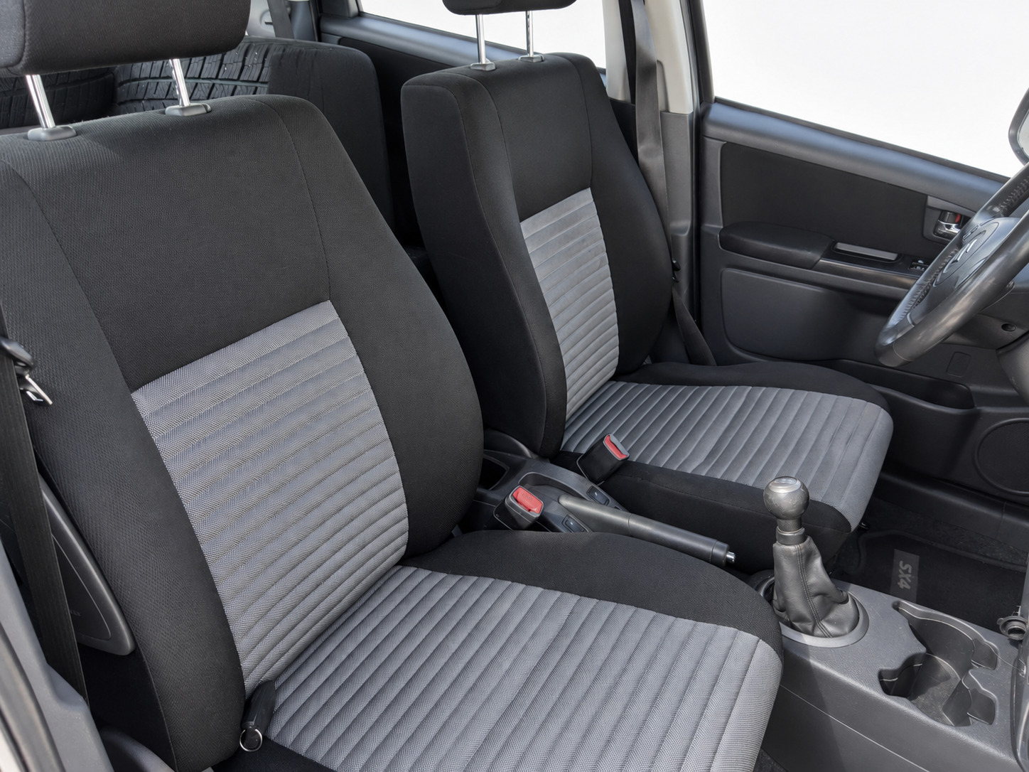 Sort Suzuki SX4 fra 2011