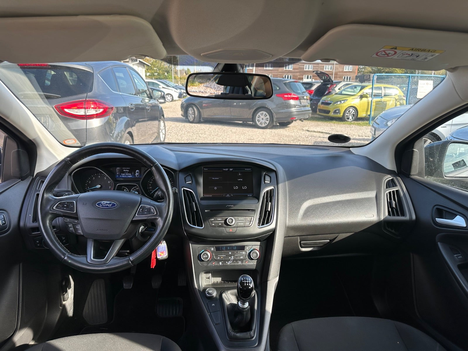 Grå Ford Focus fra 2015
