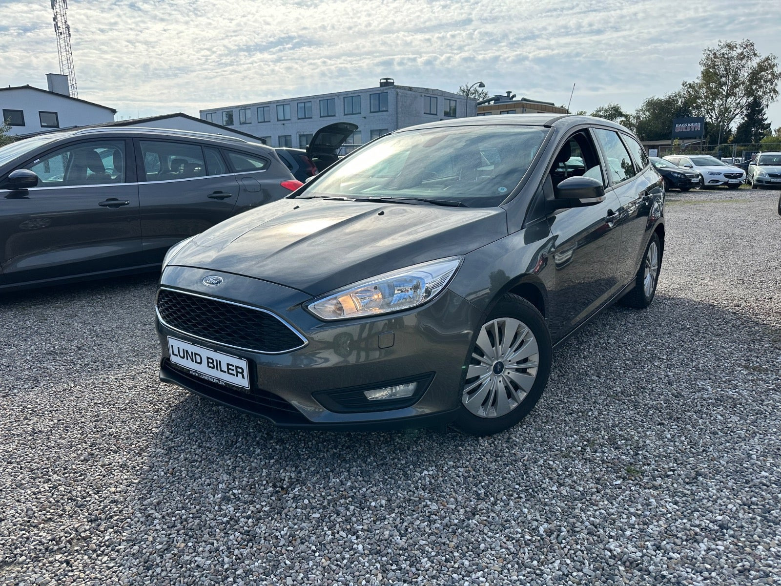 Grå Ford Focus fra 2015
