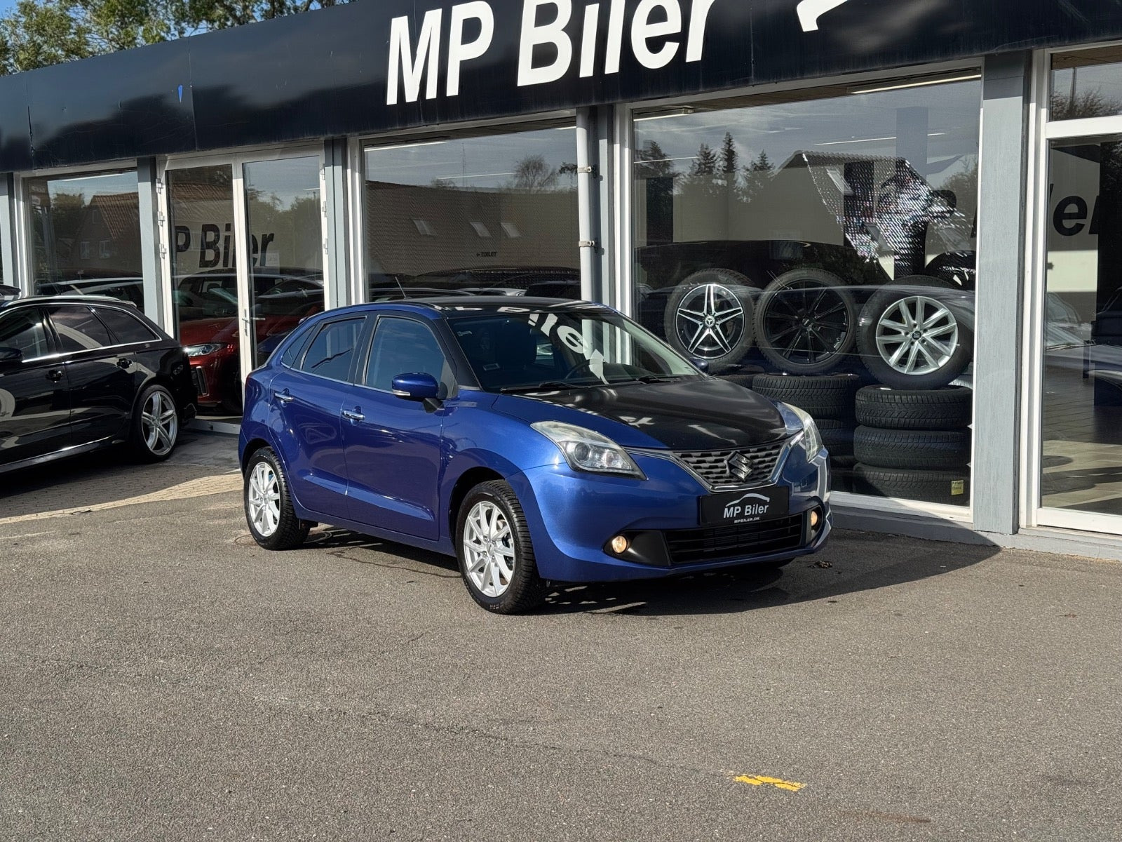 Blå Suzuki Baleno fra 2016