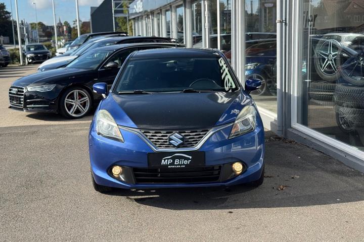 Blå Suzuki Baleno fra 2016