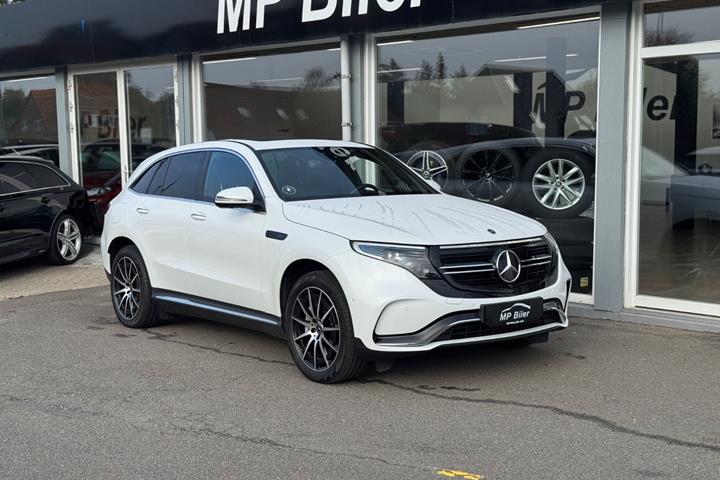 Hvid Mercedes EQC400 fra 2019