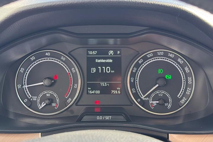 Sølv Skoda Scala fra 2019