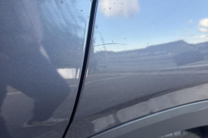 Grå VW T-Cross fra 2023