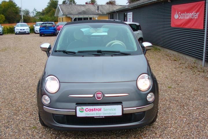 Grå Fiat 500C fra 2016