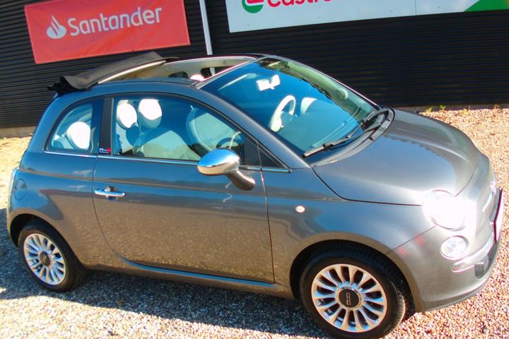 Grå Fiat 500C fra 2016