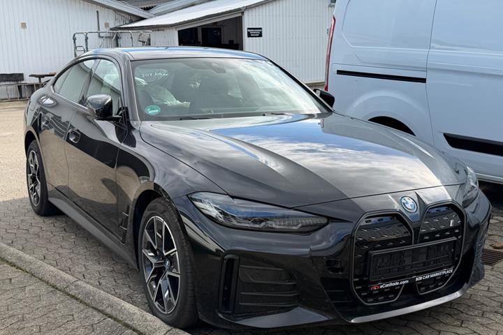 Sort BMW i4 fra 2023