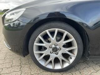 Sort Volvo V40 fra 2017