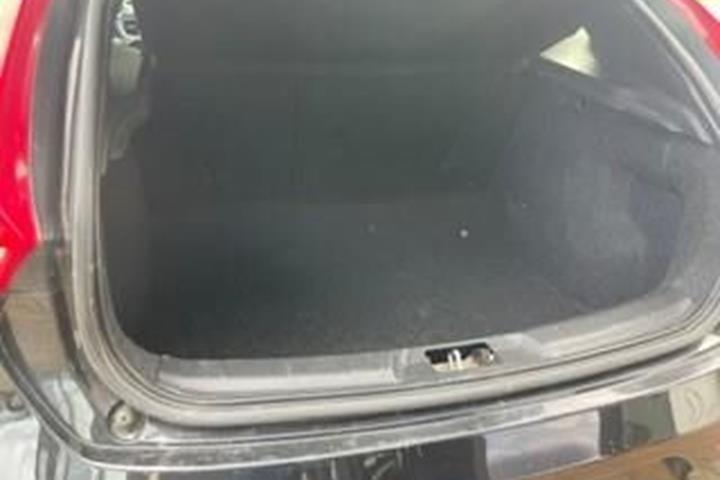 Sort Volvo V40 fra 2017