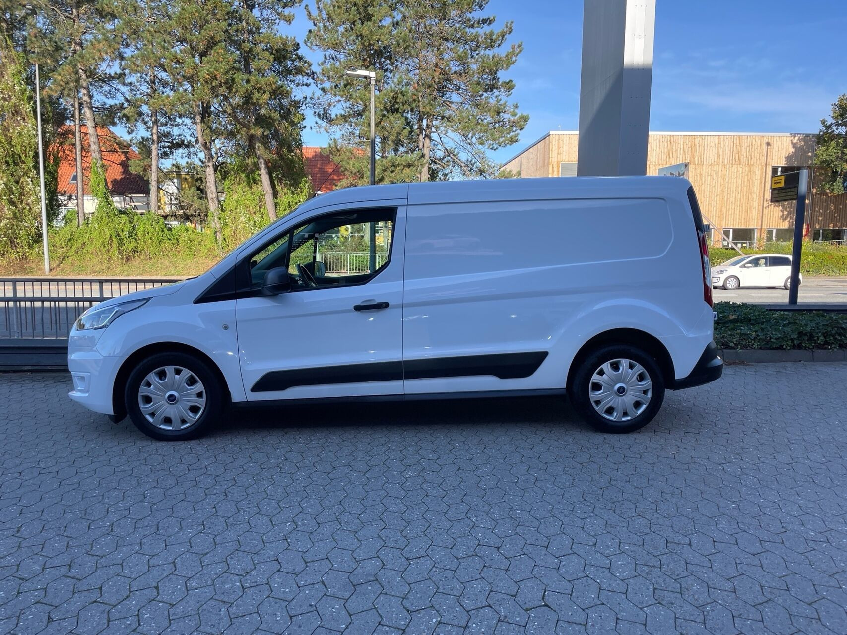 Hvid Ford Transit Connect fra 2019