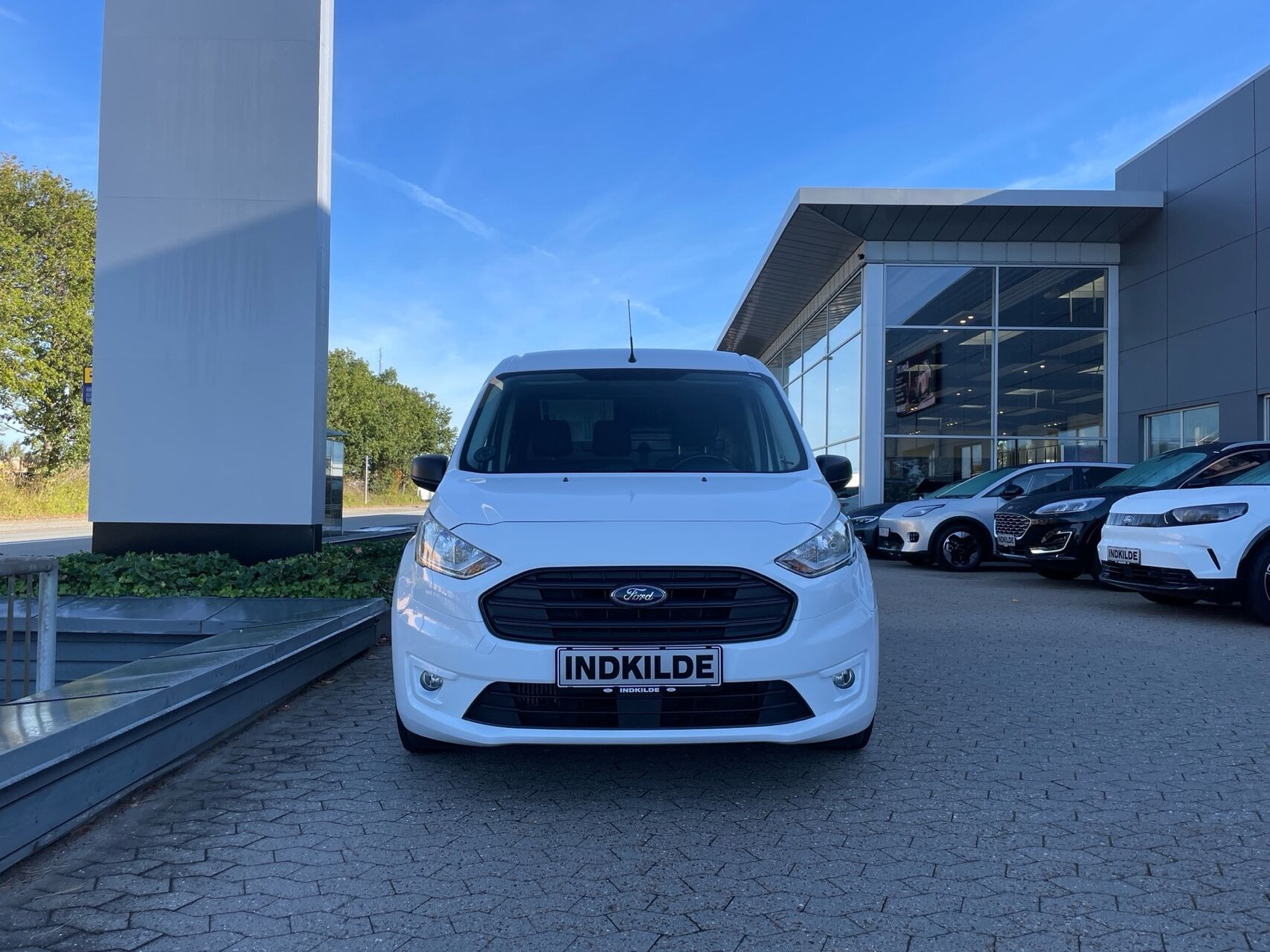 Hvid Ford Transit Connect fra 2019