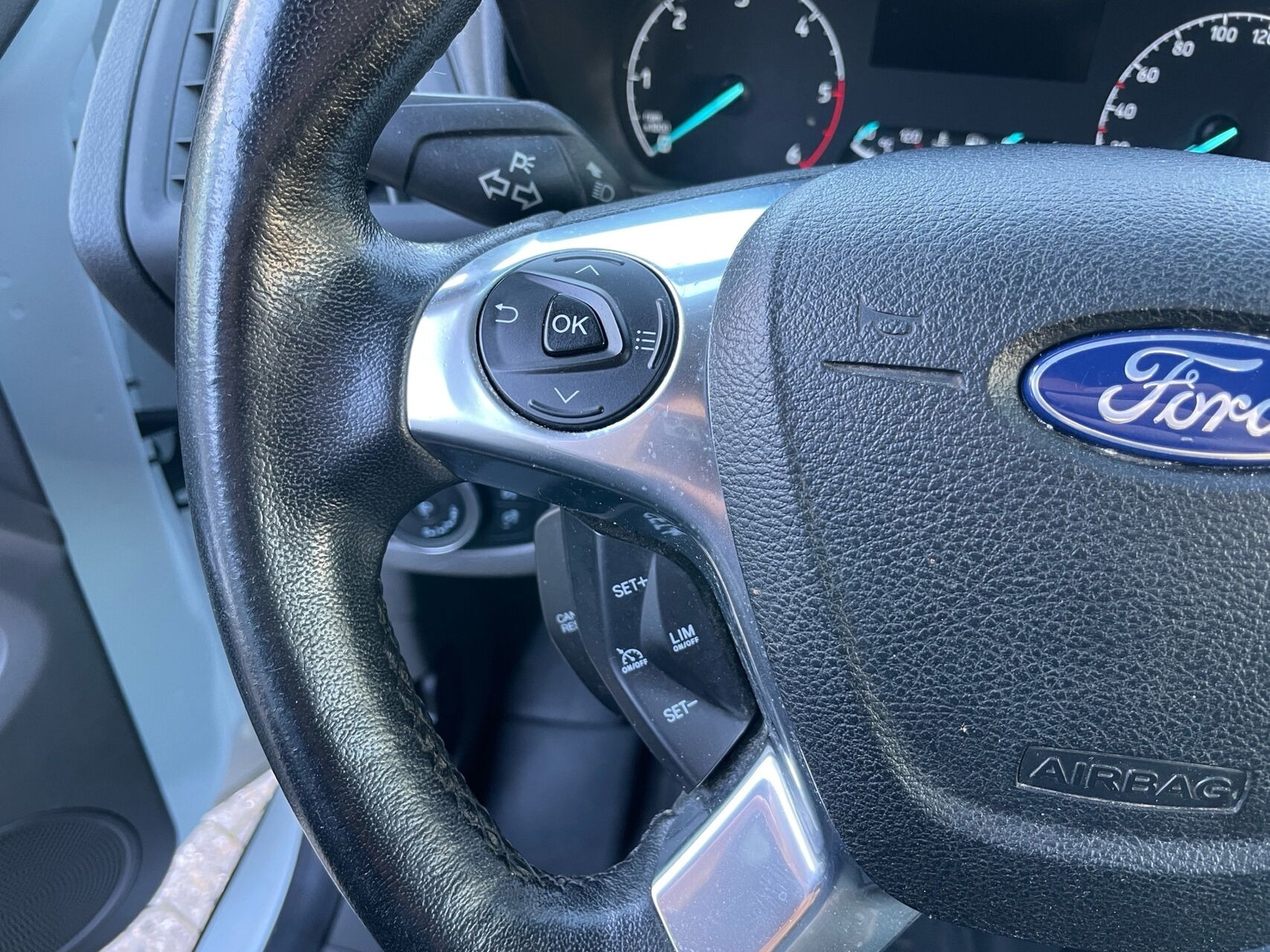Hvid Ford Transit Connect fra 2019