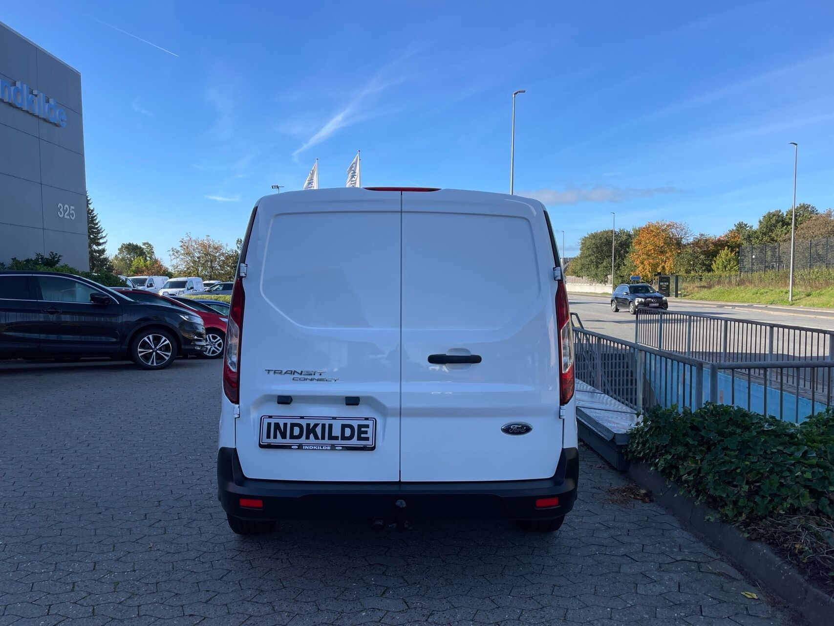 Hvid Ford Transit Connect fra 2019