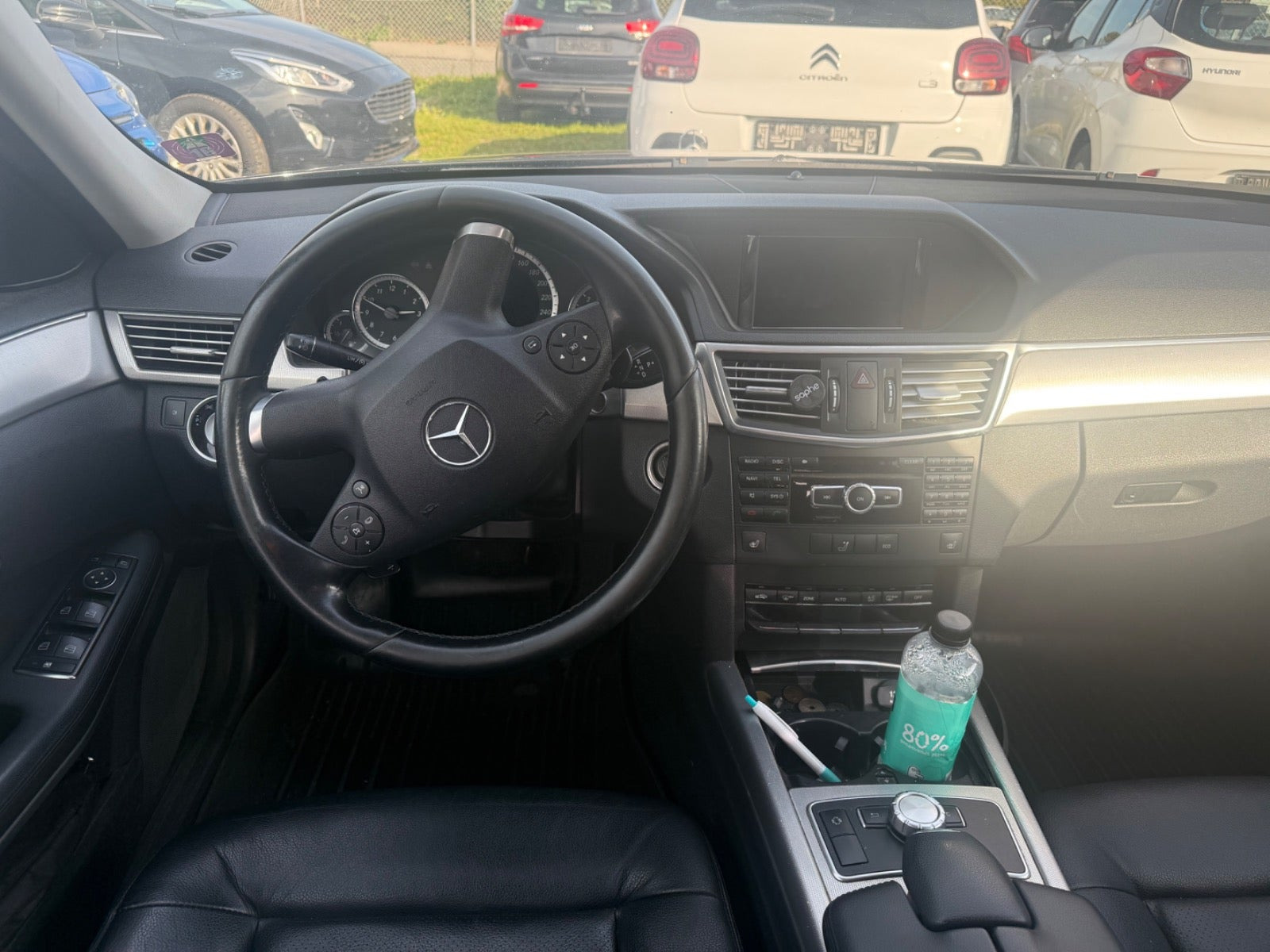 Sort Mercedes E200 fra 2013