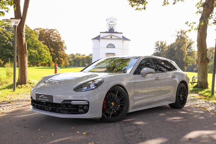 undefined Porsche Panamera GTS fra 2020