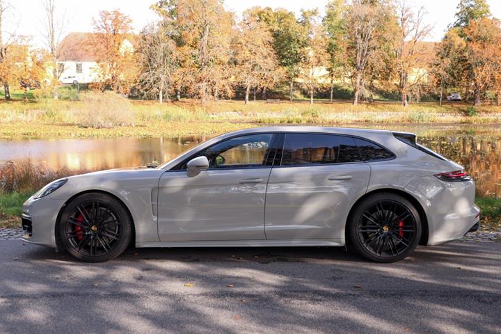 undefined Porsche Panamera GTS fra 2020