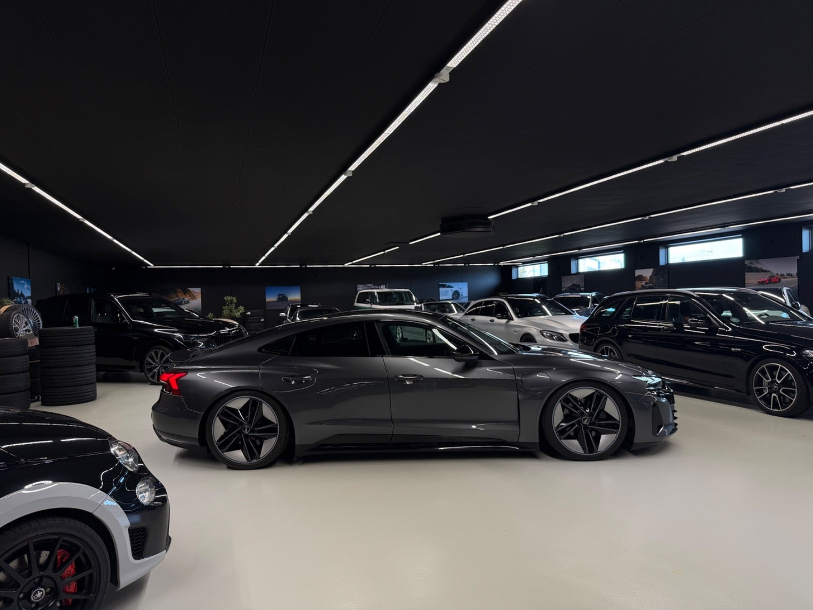 Grå Audi e-tron GT fra 2022